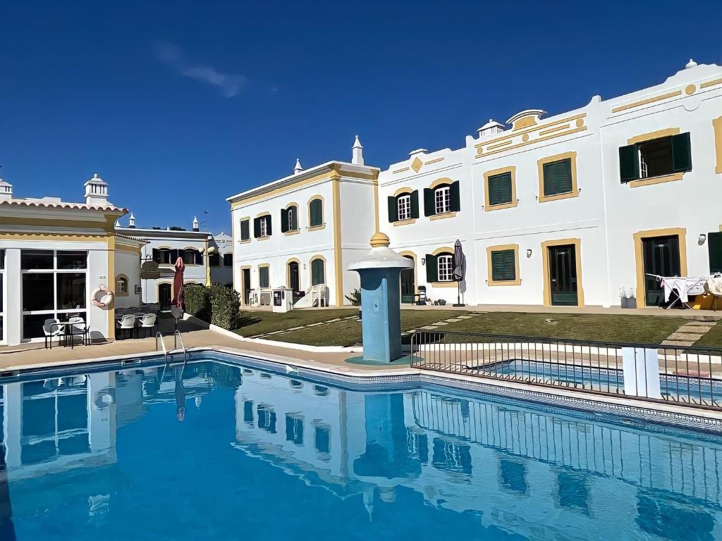 PortugalSun pool